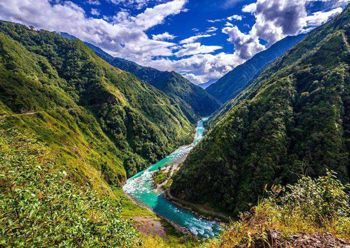 拉萨林芝寻梦香巴拉5日游（墨脱-然乌湖-巴松措-新措徒步）