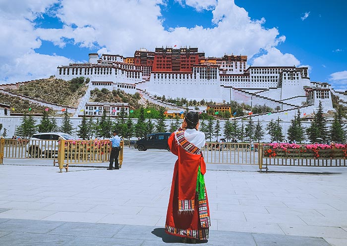 西藏本地跟团拉萨林芝山南珠峰色林错七日环线